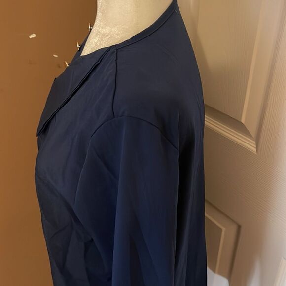 Long Sleeve Button Up Blouse NWOT medium navy blue - Picture 3 of 10
